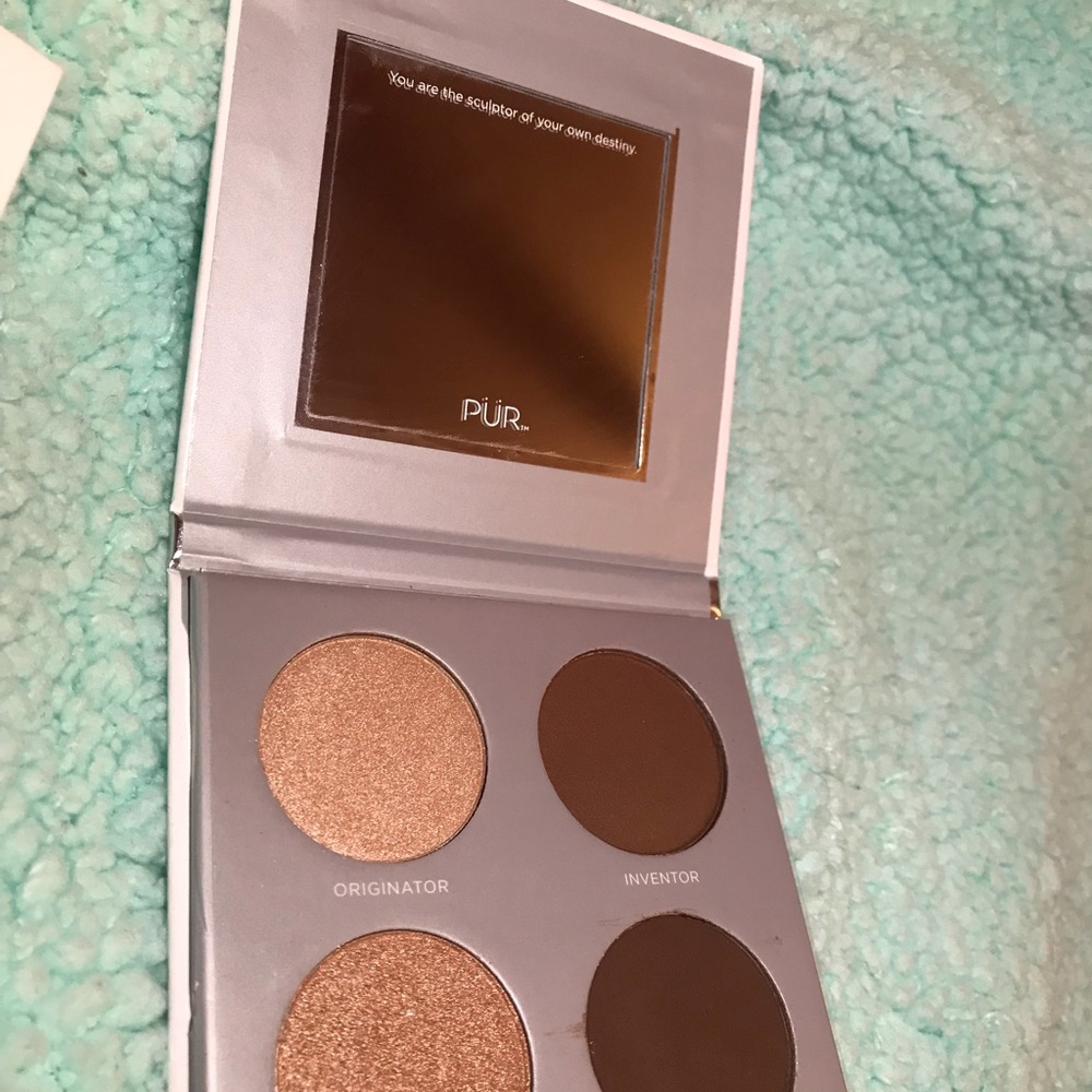 PÜR cosmetics highlight & contour palette